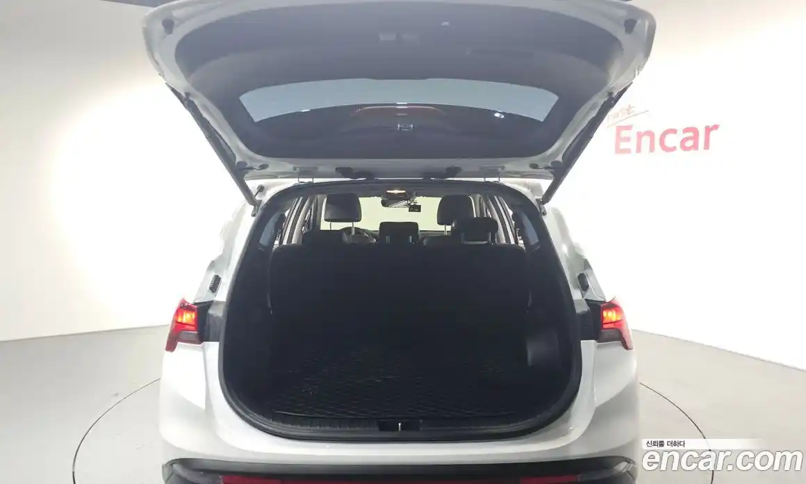 Hyundai Santa Fe 2021 2.5 Автомат в Москве № 126118, фото 3