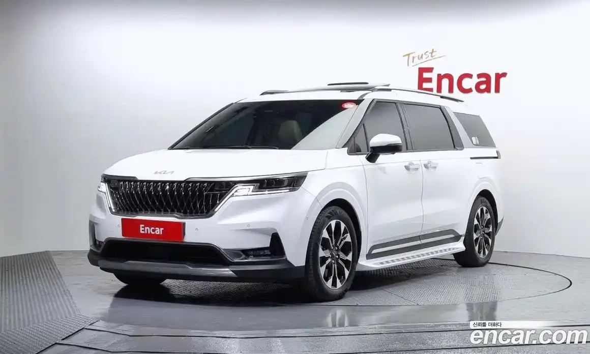 Kia Canival 2023 2.2 Автомат в Москве № 128625, фото 15