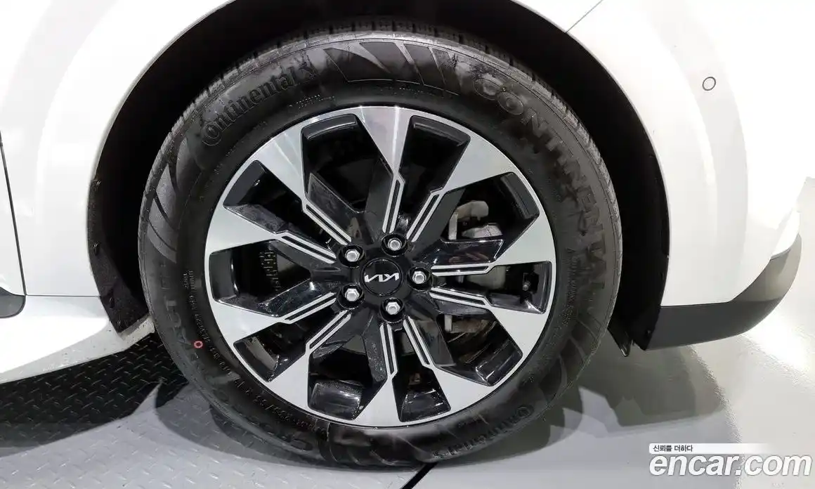 Kia Canival 2023 2.2 Автомат в Москве № 128625, фото 9