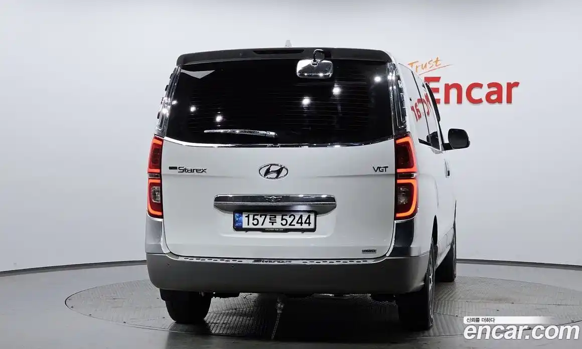 Hyundai Starex 2021 2.5 Автомат в Москве № 130341, фото 4