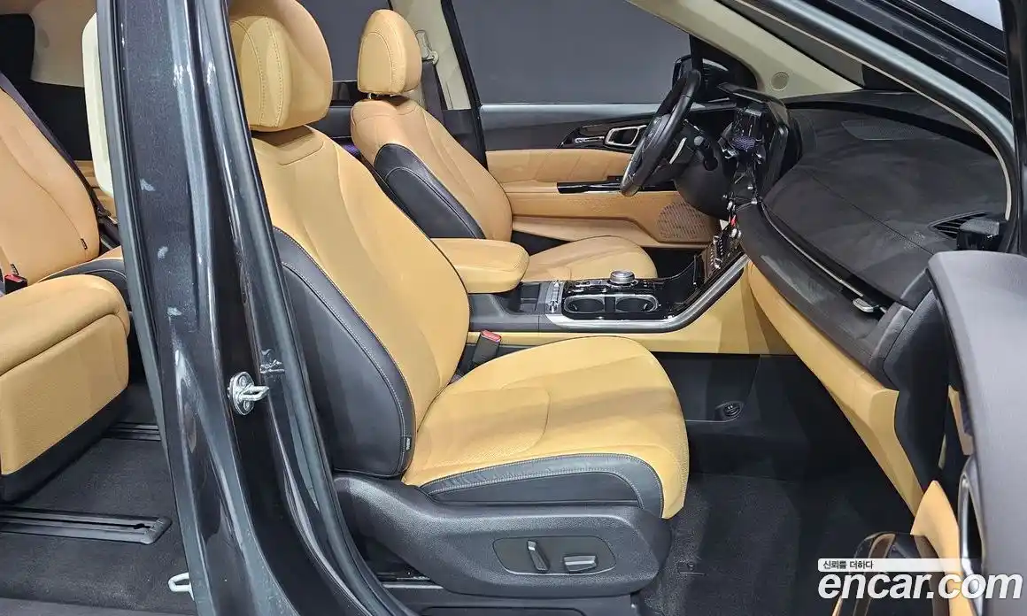 Kia Canival 2023 2.2 Автомат в Москве № 132865, фото 16