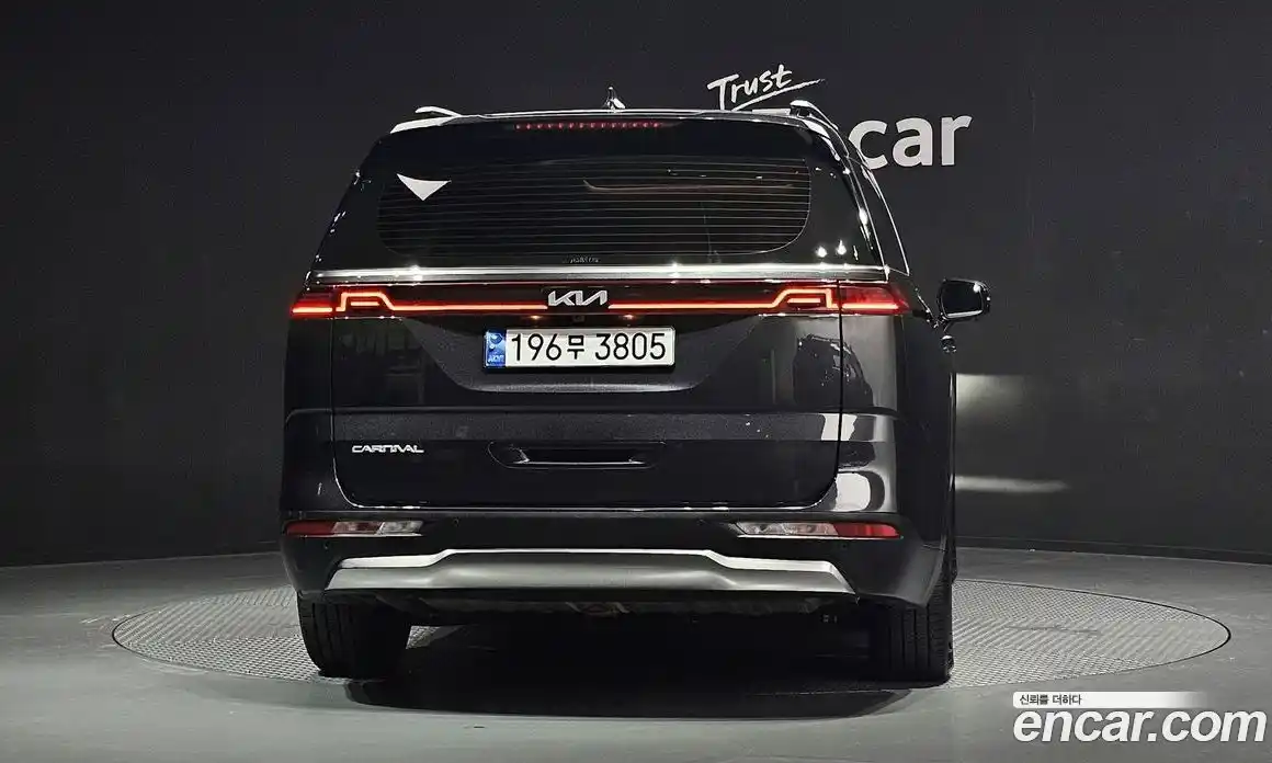 Kia Canival 2023 2.2 Автомат в Москве № 132865, фото 17