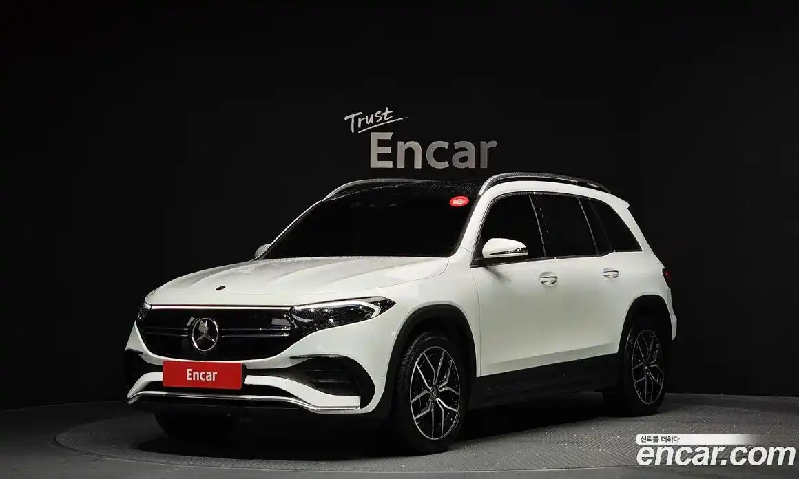 Mercedes-Benz EQB 2023 0.2 Автомат в Москве № 137701, фото 1