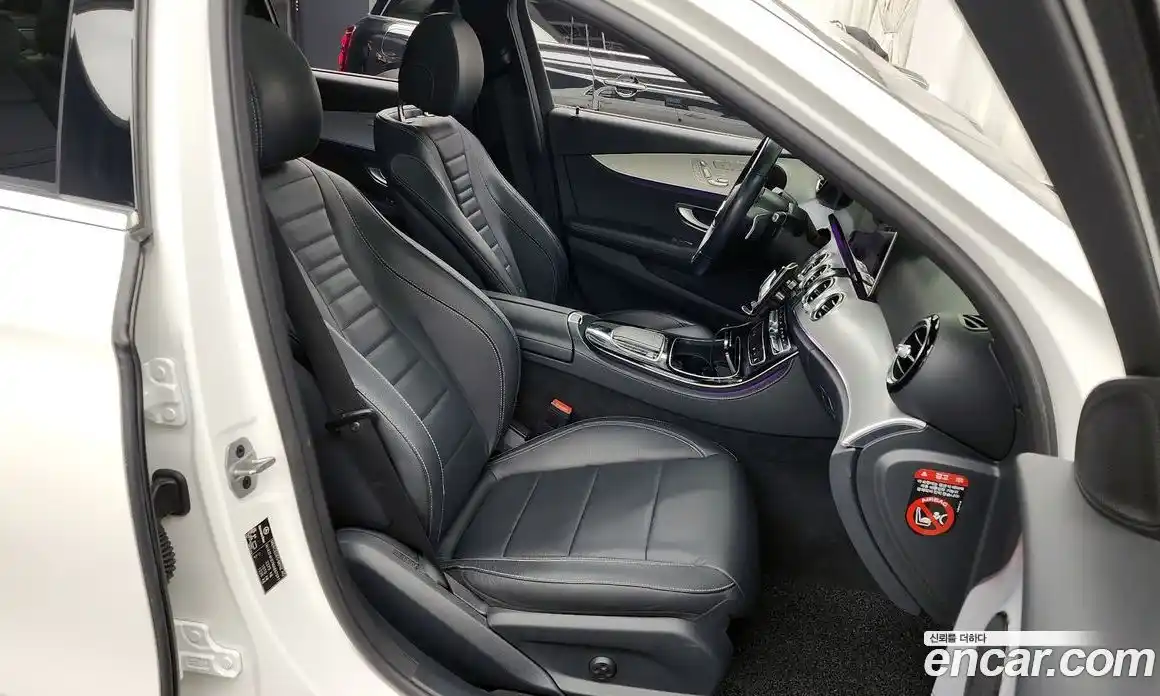 Mercedes-Benz E-Class 2021 2.0 Автомат в Москве № 139926, фото 11