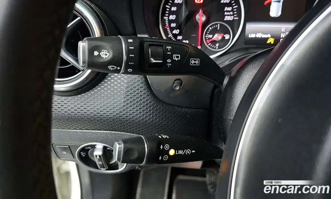 Mercedes-Benz A-Class 2018 1.6 Автомат в Москве № 142520, фото 4