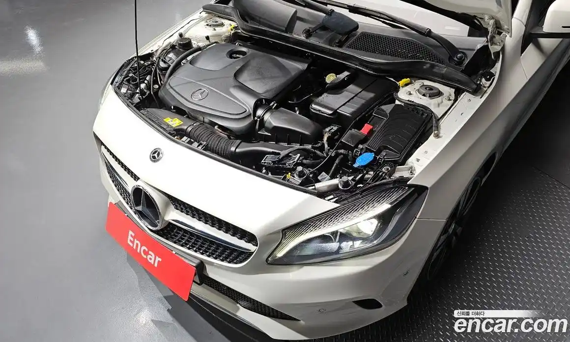 Mercedes-Benz A-Class 2018 1.6 Автомат в Москве № 142520, фото 5