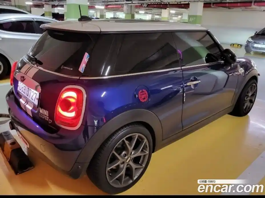 Mini Cooper 2017 1.5 Автомат в Москве № 146454, фото 3