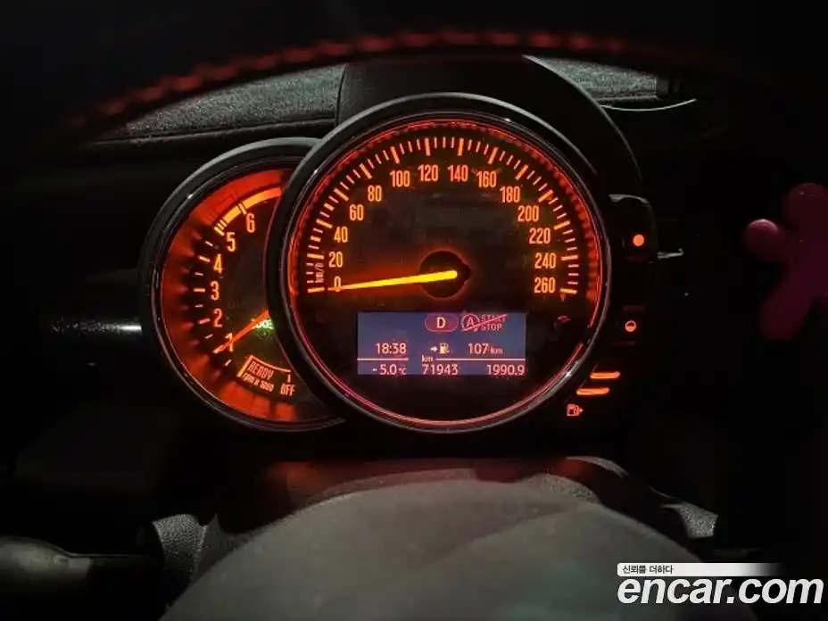 Mini Cooper 2017 1.5 Автомат в Москве № 146454, фото 5