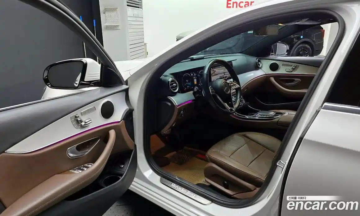 Mercedes-Benz E-Class 2021 2.0 Автомат в Москве № 150938, фото 18