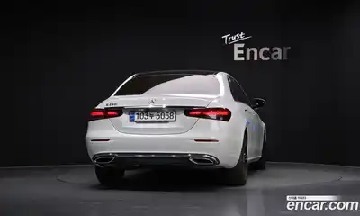 Mercedes-Benz E-Class 2021 2.0 Автомат в Москве № 150938, миниатюра 3