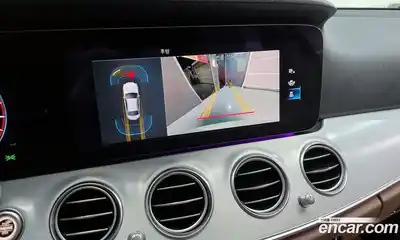 Mercedes-Benz E-Class 2021 2.0 Автомат в Москве № 150938, миниатюра 6