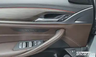 BMW 5-Series 2020 2.0 Автомат в Москве № 154545, миниатюра 5