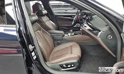 BMW 5-Series 2023 2.0 Автомат в Москве № 157186, миниатюра 10