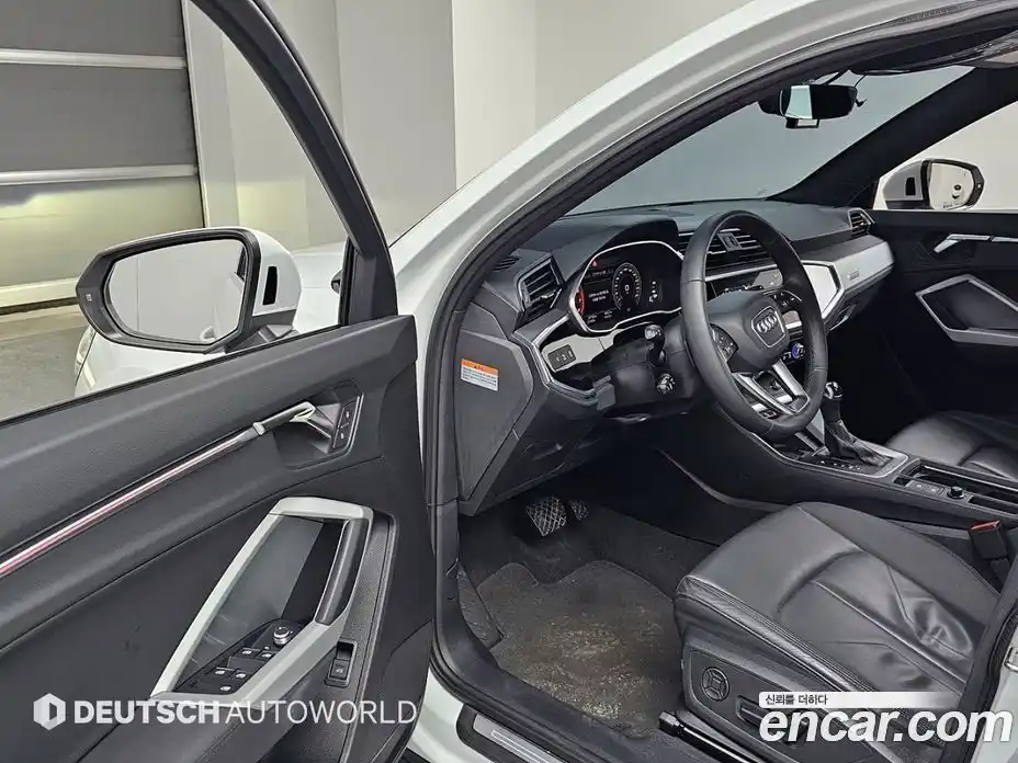 Audi Q3 2023 2.0 Автомат в Москве № 164021, фото 11