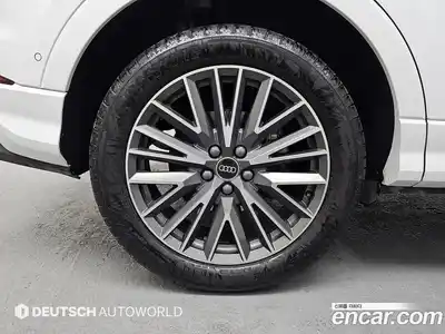 Audi Q3 2023 2.0 Автомат в Москве № 164021, миниатюра 5