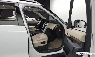 Land Rover Discovery 2019 3.0 Автомат в Москве № 166297, миниатюра 12