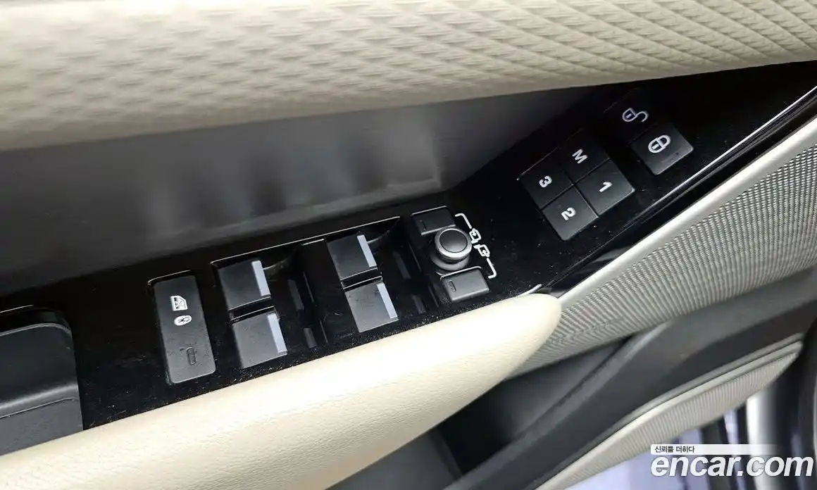 Land Rover Range-Rover Velar 2018 3.0 Автомат в Москве № 166379, фото 9