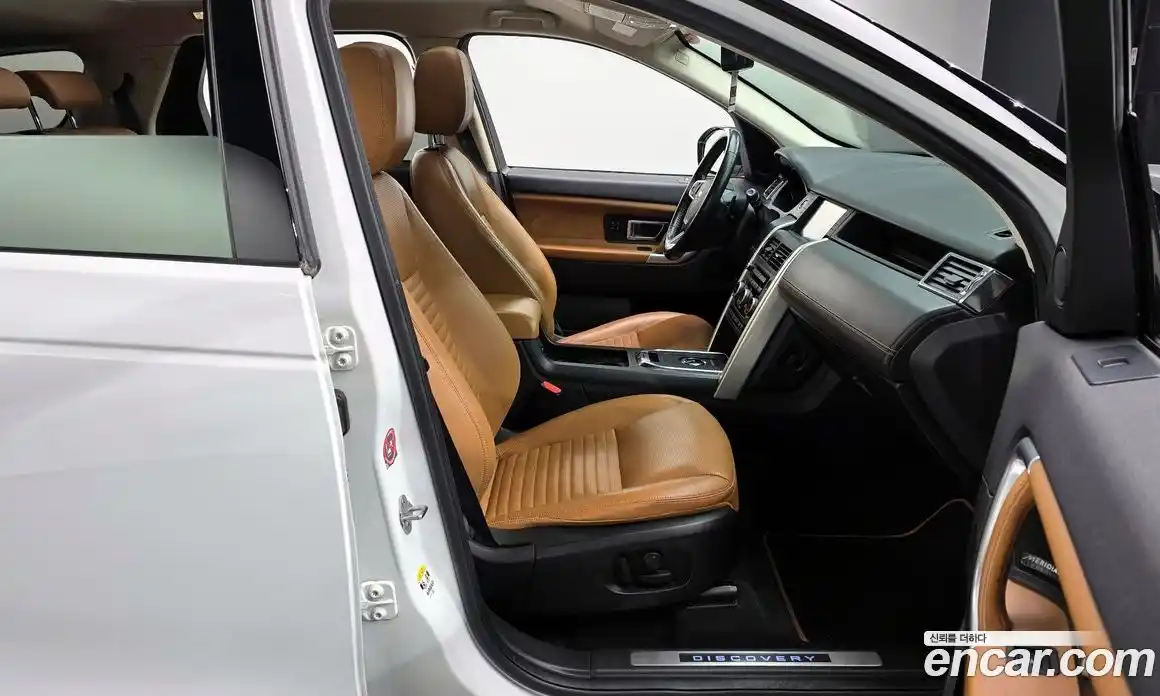 Land Rover Discovery Sport 2018 2.0 Автомат в Москве № 166683, фото 13