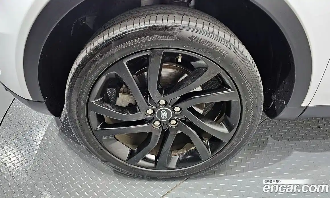 Land Rover Discovery Sport 2018 2.0 Автомат в Москве № 166683, фото 10