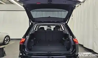 Volkswagen Tiguan 2024 2.0 Автомат в Москве № 168462, миниатюра 3