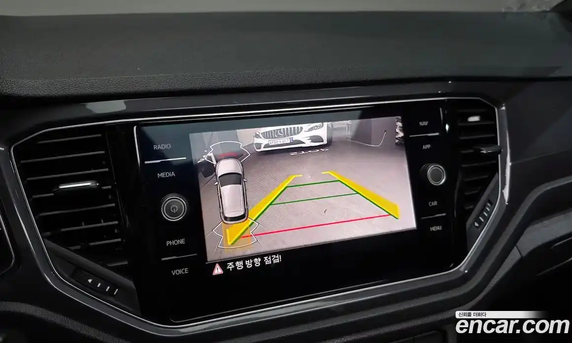 Volkswagen T-Roc 2022 2.0 Автомат в Москве № 168823, фото 1