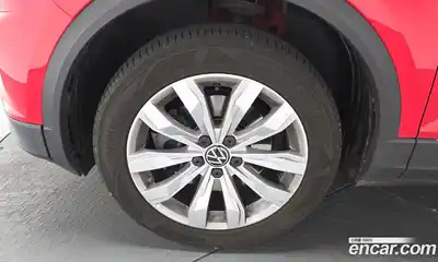 Volkswagen T-Roc 2022 2.0 Автомат в Москве № 168823, миниатюра 9