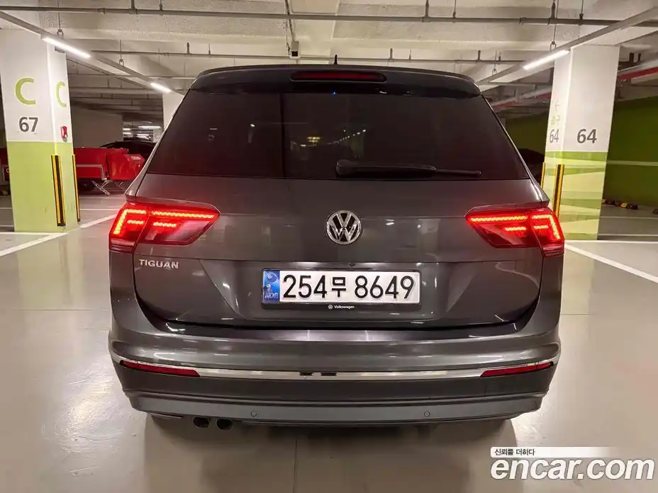 Volkswagen Tiguan 2020 2.0 Автомат в Москве № 169260, фото 3