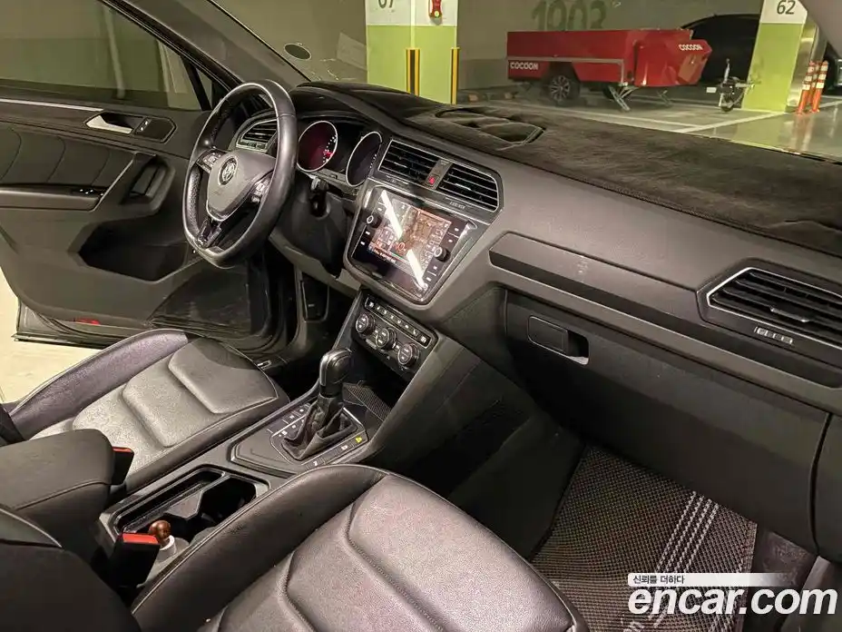 Volkswagen Tiguan 2020 2.0 Автомат в Москве № 169260, фото 5