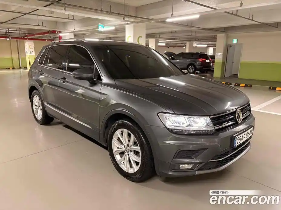 Volkswagen Tiguan 2020 2.0 Автомат в Москве № 169260, фото 6