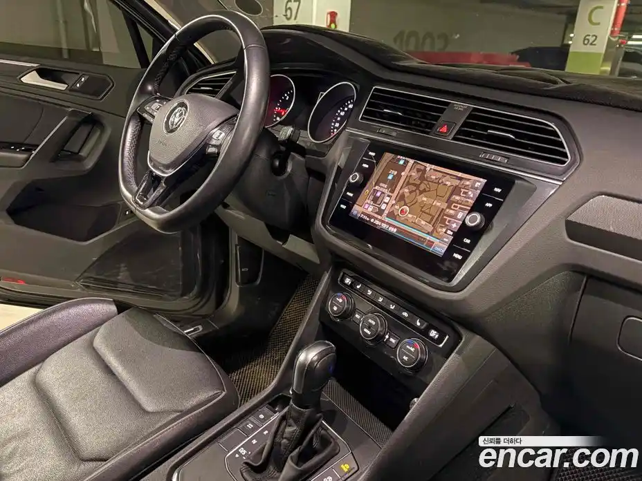 Volkswagen Tiguan 2020 2.0 Автомат в Москве № 169260, фото 7