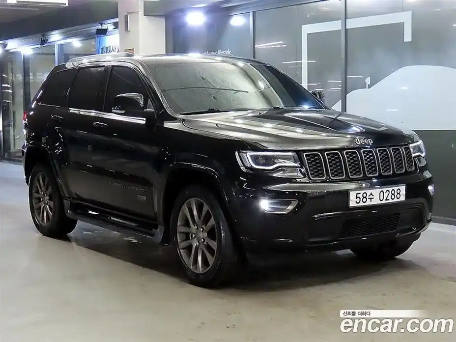 Jeep Cherokee 2016 3.0 Автомат в Москве № 170030, фото 1