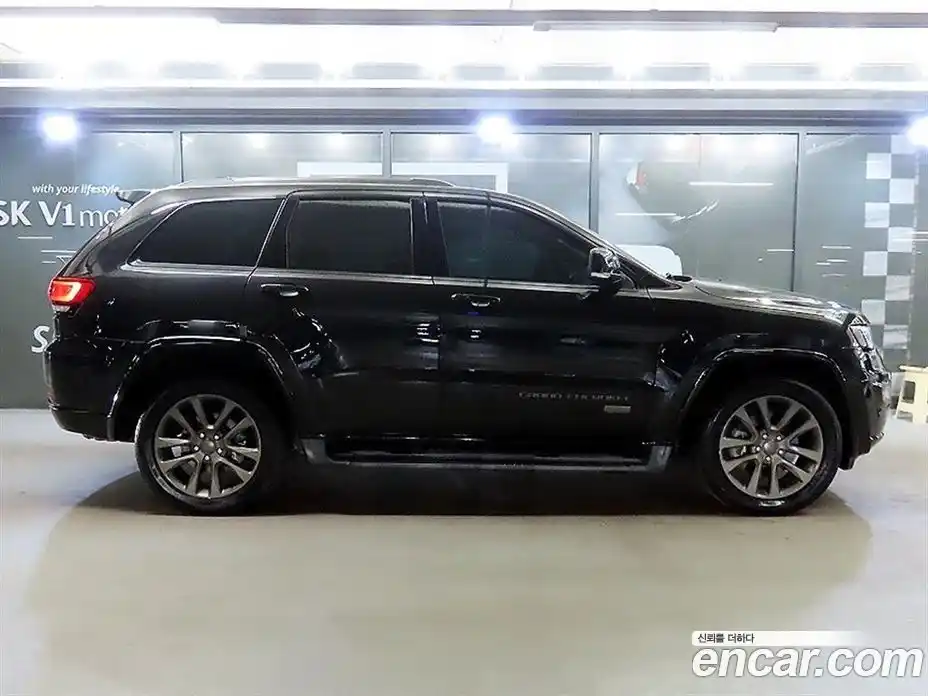 Jeep Cherokee 2016 3.0 Автомат в Москве № 170030, фото 3