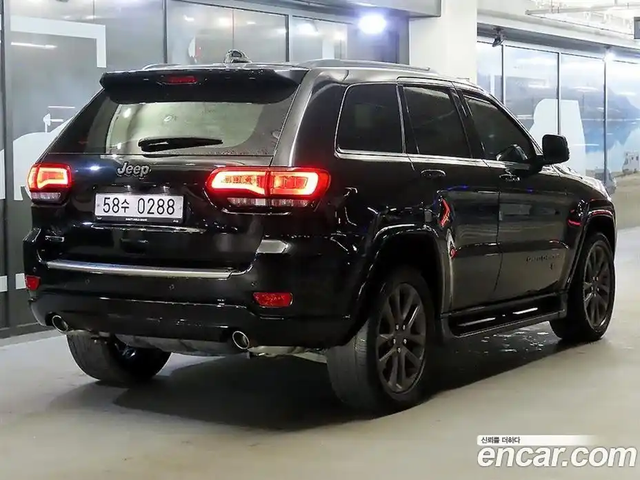 Jeep Cherokee 2016 3.0 Автомат в Москве № 170030, фото 4