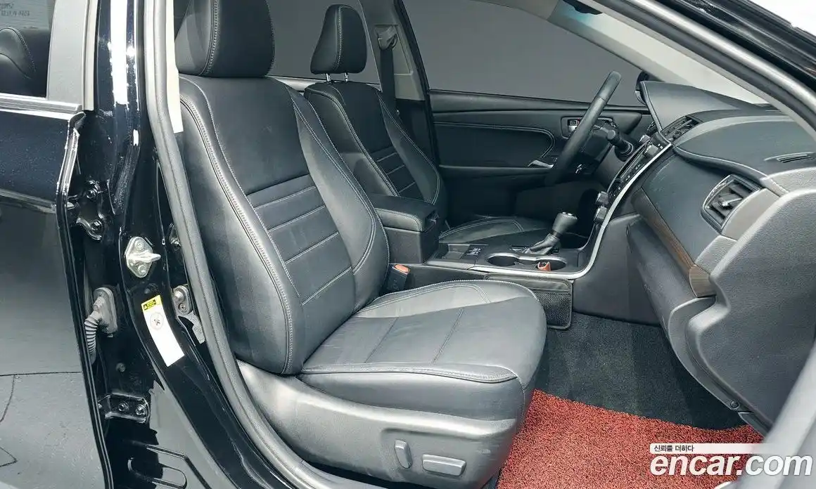 Toyota Camry 2017 2.5 Автомат в Москве № 170184, фото 10