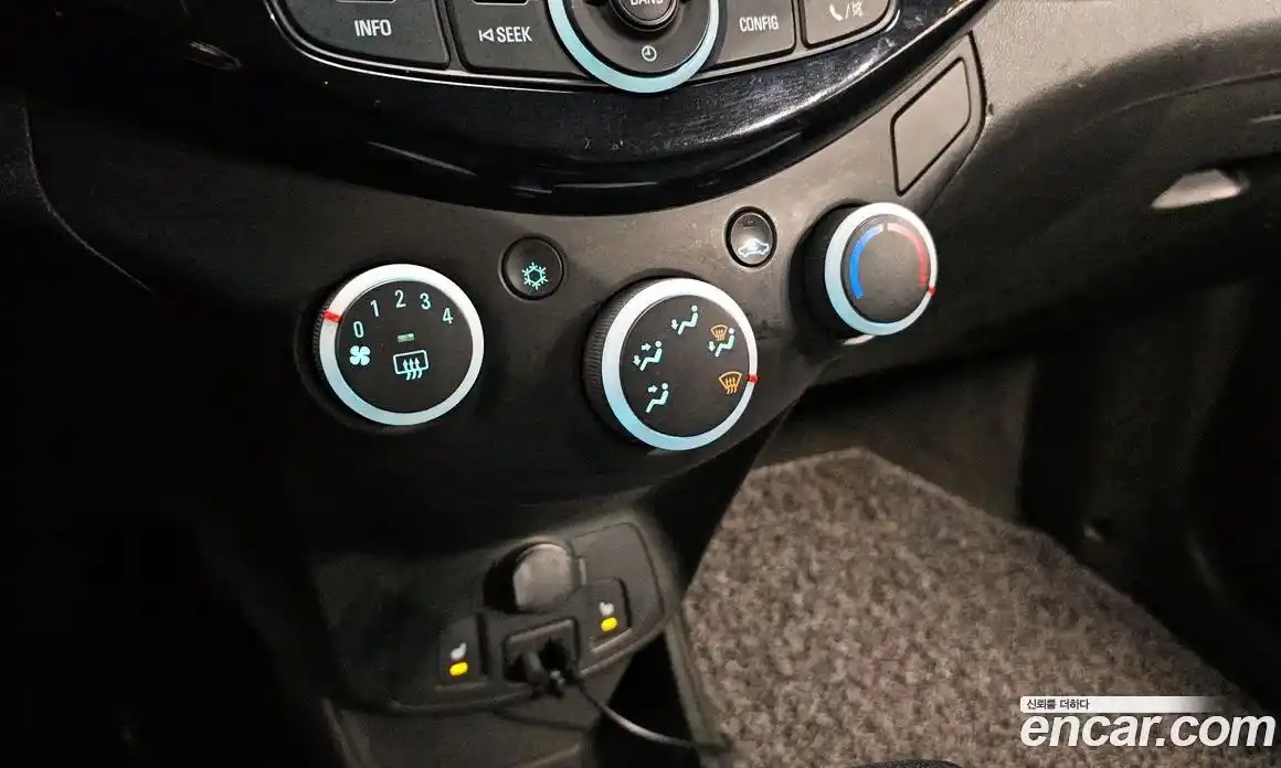 Chevrolet Spark 2014 1.0 Автомат в Москве № 173831, фото 1