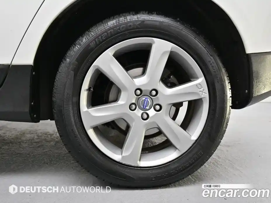 Volvo XC60 2013 2.4 Автомат в Москве № 179632, фото 5