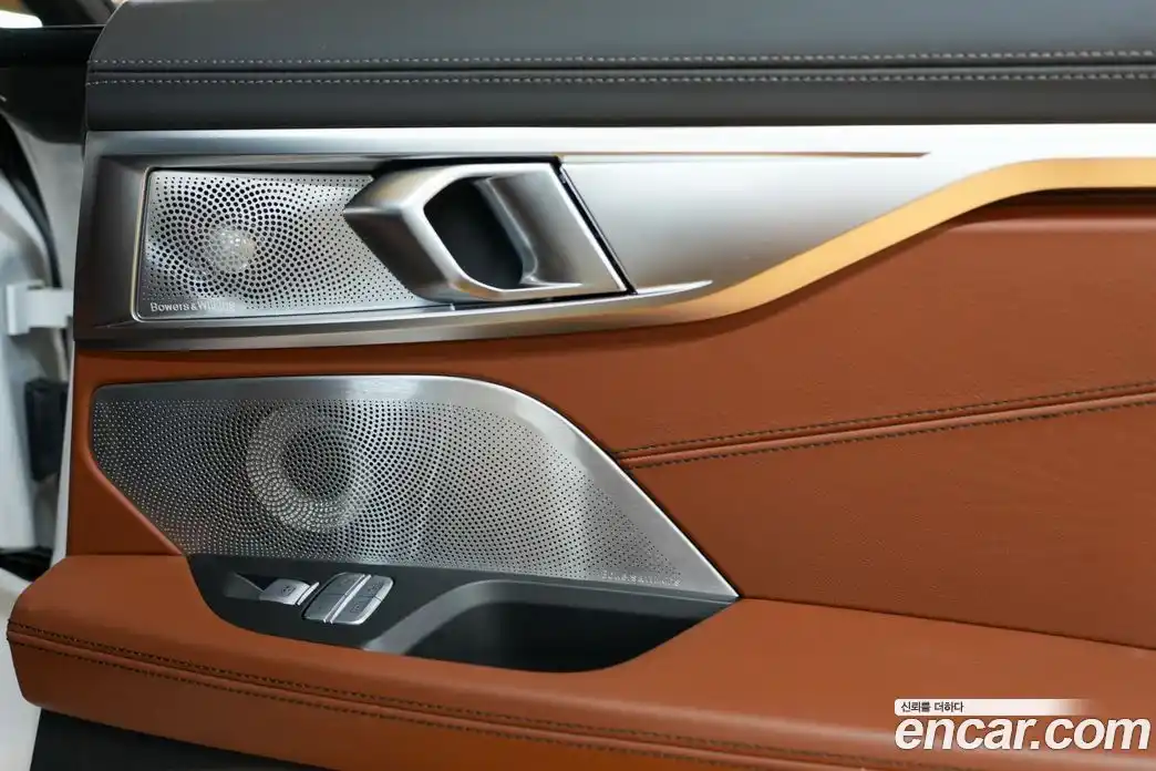 BMW 8-Series 2023 4.4 Автомат в Москве № 188030, фото 16