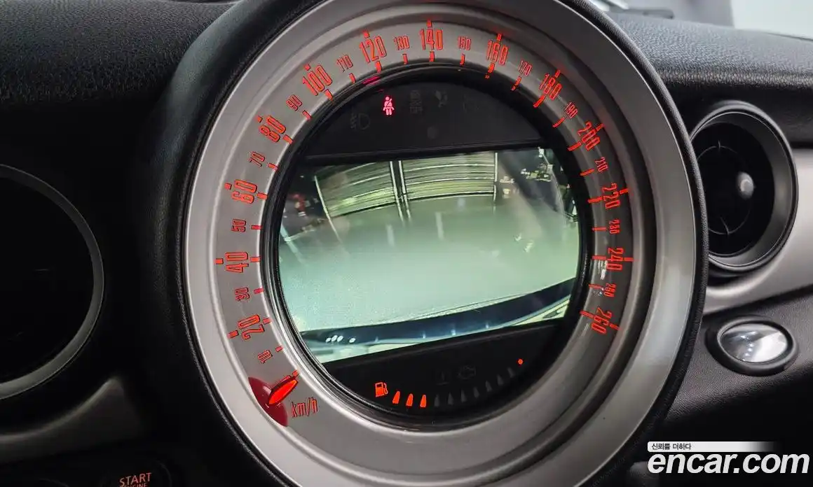 Mini Cooper 2013 1.6 Автомат в Москве № 190323, фото 15