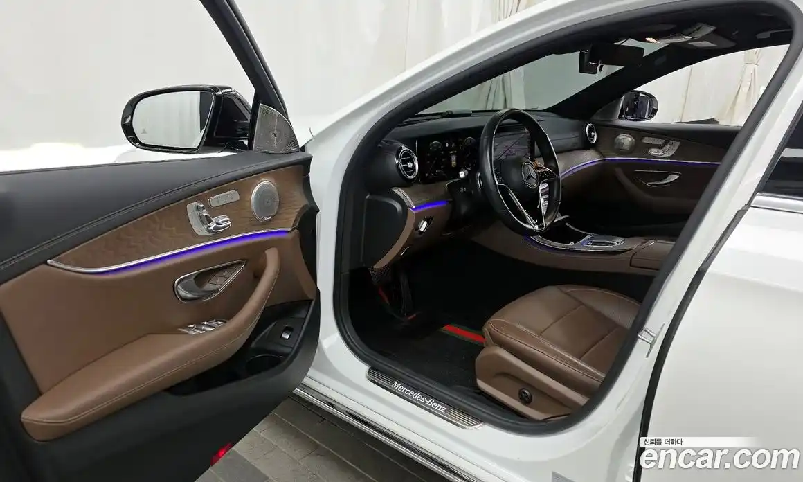 Mercedes-Benz E-Class 2022 2.0 Автомат в Москве № 193963, фото 13