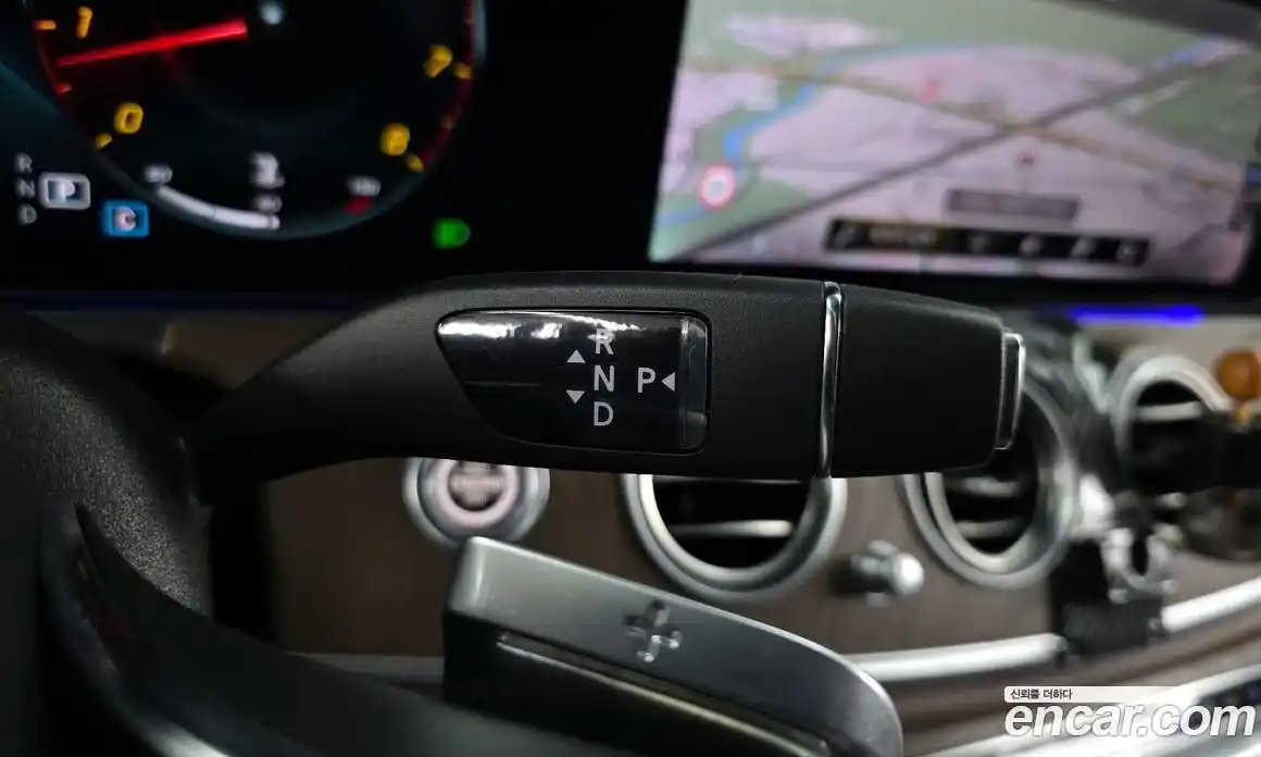 Mercedes-Benz E-Class 2022 2.0 Автомат в Москве № 193963, фото 16