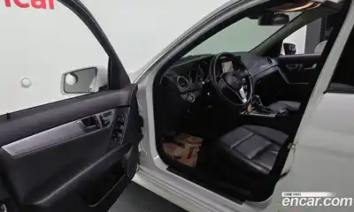 Mercedes-Benz C-Class 2013 2.1 Автомат в Москве № 194252, миниатюра 10