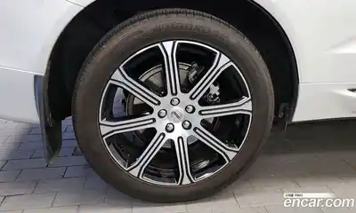 Volvo XC60 2019 2.0 Автомат в Москве № 197098, миниатюра 5