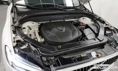 Volvo XC60 2019 2.0 Автомат в Москве № 197098, миниатюра 6