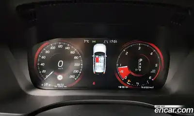 Volvo XC60 2019 2.0 Автомат в Москве № 197098, миниатюра 8