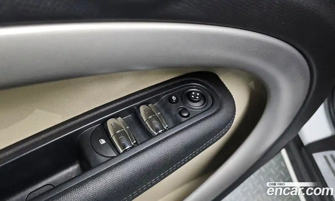 Mini Countryman 2016 2.0 Автомат в Москве № 198488, фото 15