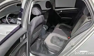 Volkswagen Golf 2015 1.6 Автомат в Москве № 199242, миниатюра 11