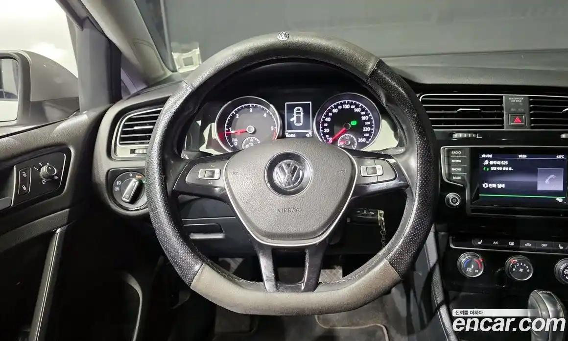 Volkswagen Golf 2015 1.6 Автомат в Москве № 199242, фото 13