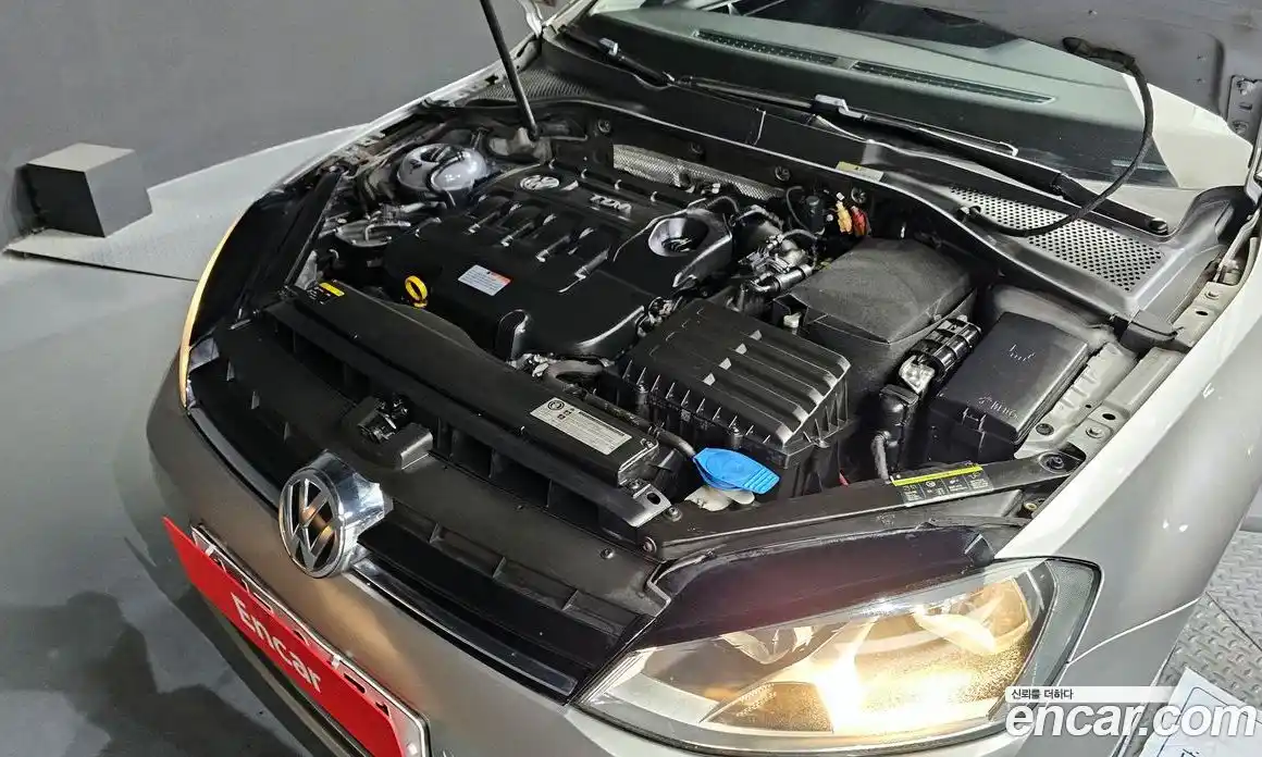 Volkswagen Golf 2015 1.6 Автомат в Москве № 199242, фото 6