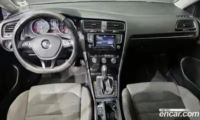 Volkswagen Golf 2015 1.6 Автомат в Москве № 199242, миниатюра 7