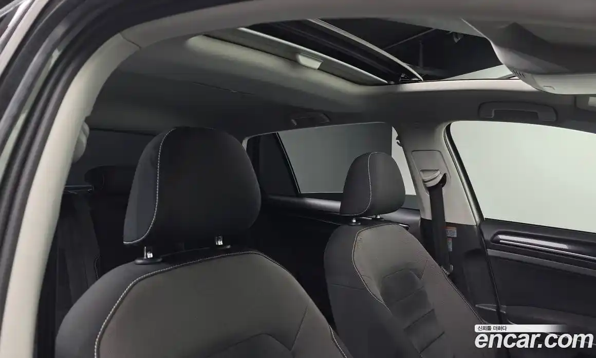 Volkswagen Golf 2016 2.0 Автомат в Москве № 199252, фото 5